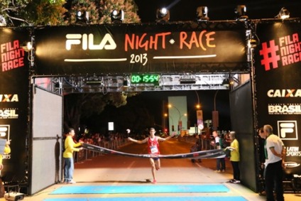 Fila Night Race reuniu três mil atletas em Curitiba