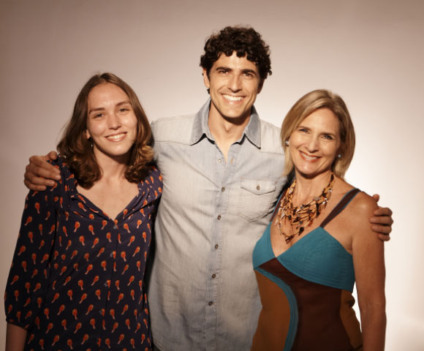 Gianecchini abraça fãs em ação social