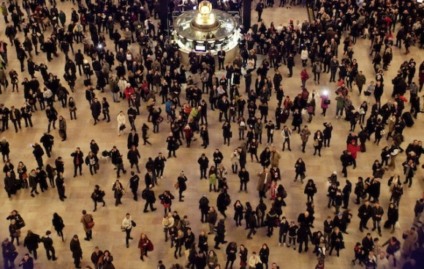 Improv Everywhere lights up the Central Terminal