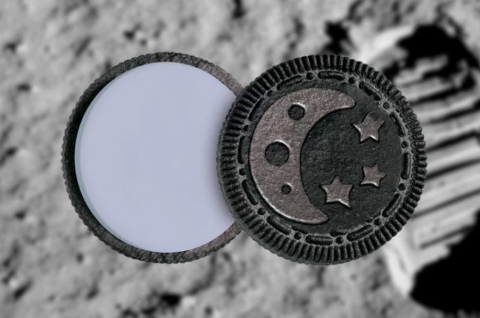 Oreo homenageia os 50 anos da chegada à Lua