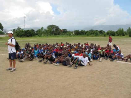 Olé Brasil “adota” haitianos em projeto da ONU