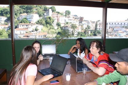 JWT promove treinamento digital no AfroReggae