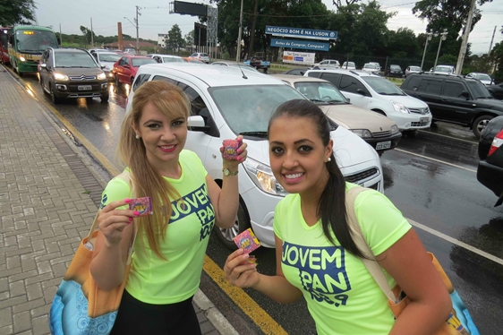 Jovem Pan realiza ação de conscientização em Curitiba