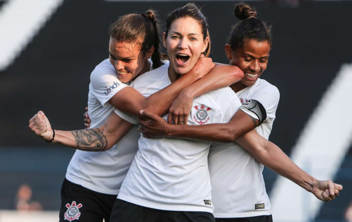 Minds renova patrocínio com o futebol feminino do Corinthians