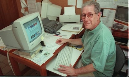 Morre o jornalista e fundador do Blue Bus, Julio Hungria