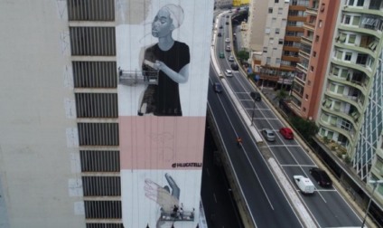 Avenida São João ganha mural especial de Coristina d