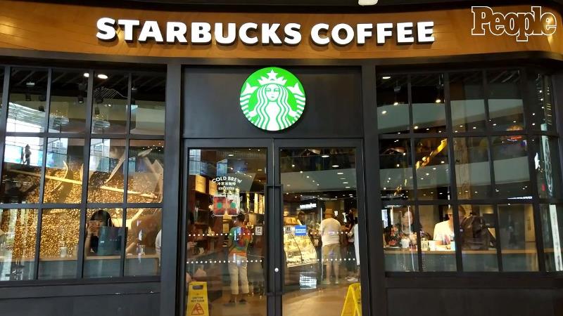 Starbucks considera operar apenas por entregas