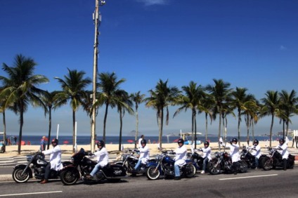 Biruta realiza moto carreata para Kiehl's