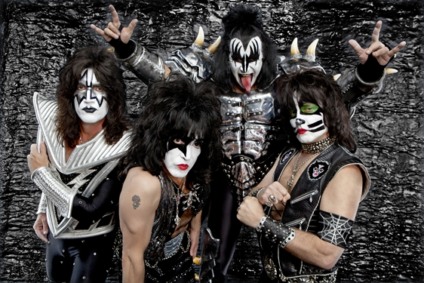 Vocalista do Kiss irá voar sobre a Arena HSBC