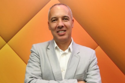 Kito Mansano é reeleito para presidência da Ampro