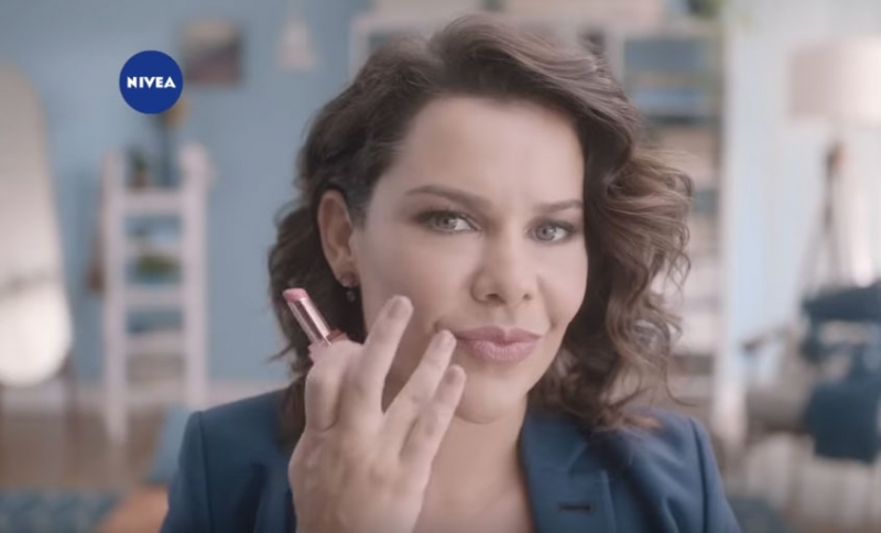 Comercial de Nivea tem Fernanda Souza