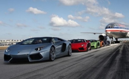 Desfile celebra 50 anos do Lamborghini