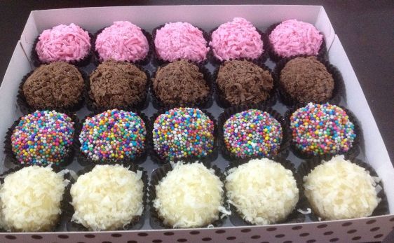 Docinhos da Love Candy.