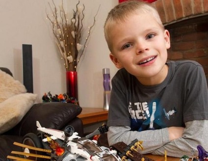 Lego repõe brinquedo perdido