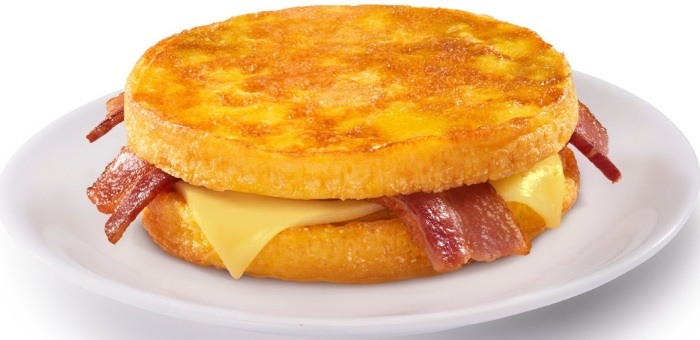 Omelete com bacon e queijo é a novidade do Bob's