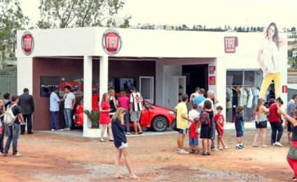 Fiat ativa Novo Punto em evento no Minas Tênis Clube