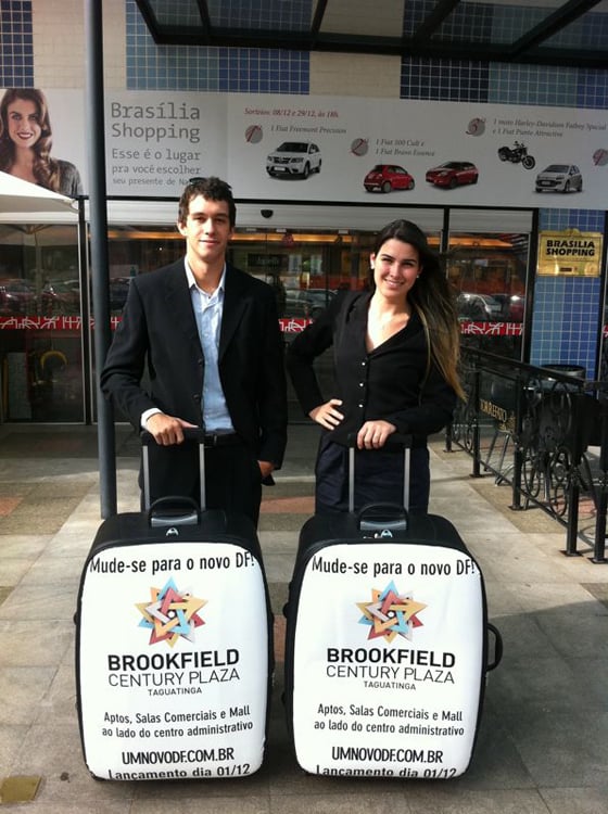 'Executivos' passeiam por Brasília em ação da Brookfield