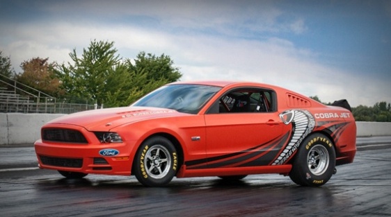 Ford fará leilão do protótipo do Mustang Cobra Jet 2014