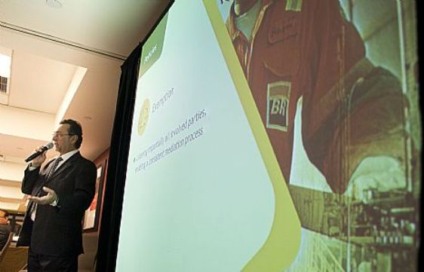 Petrobras marca presença no Leaders Summit 2013