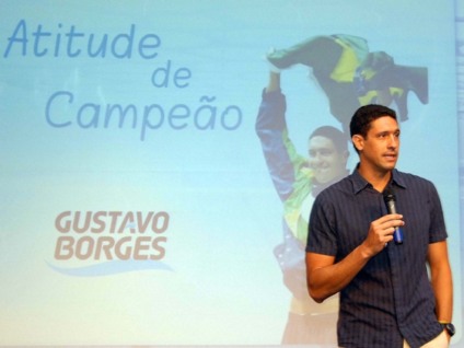 Gustavo Borges faz palestra em Belo Horizonte