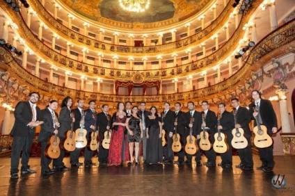 Orquestra de Violões homenageia mães em Manaus
