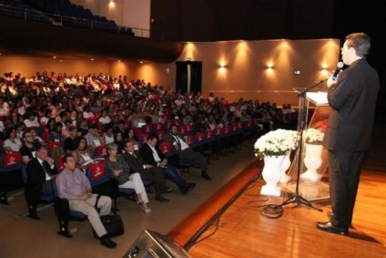 Congresso aborda questões educacionais atuais