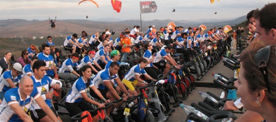 Coca-Cola patrocina “Pedalando no Topo”