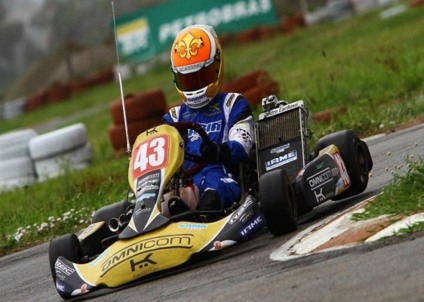 XYZ Live acerta com esportista de apenas 14 anos de idade