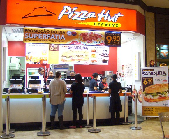 Pizza Hut inaugura no Center D