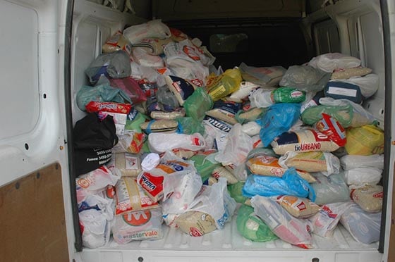 Volksfriends arrecada 2,5 toneladas de alimentos