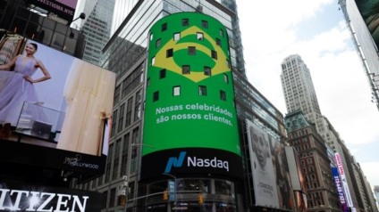 Stone leva clientes para telões da Times Square