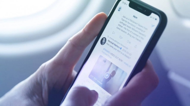 Funcionários da Huawei são punidos por usarem iPhone