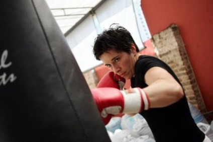 ÓTV transmite luta de boxe entre paranaense e uruguaia