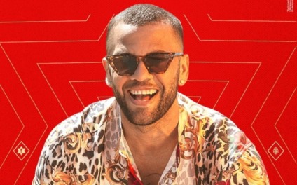 Brahma leva torcedor para Ano Novo com Daniel Alves