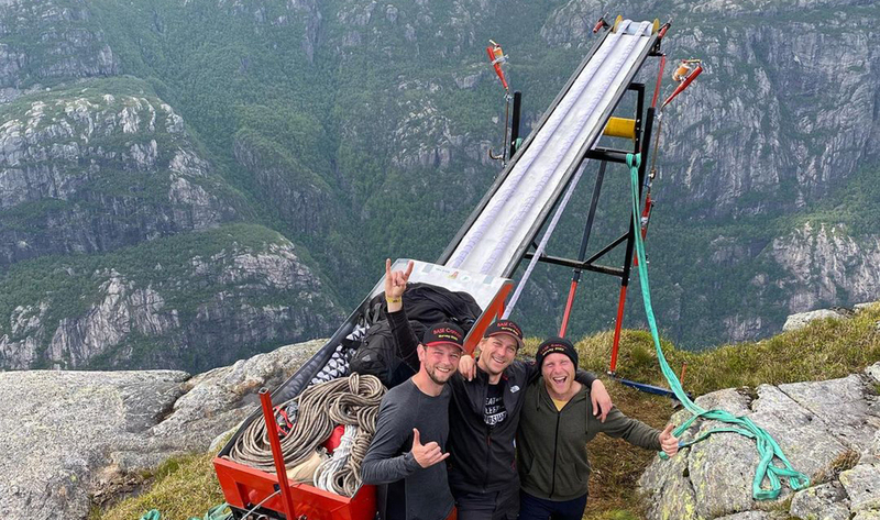 Catapulta humana é lançada para fãs de base jump e sensações extremas Catapulta humana é lançada para fãs de base jump e sensações extremas