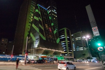 SP_Urban ilumina a cidade pelo Maio Amarelo