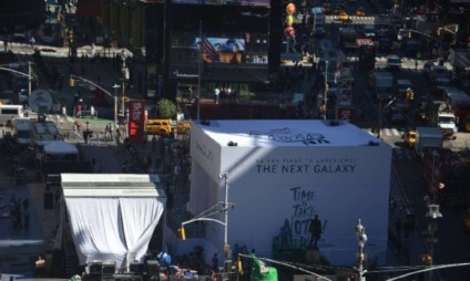 Times Square presencia o lançamento de produtos Samsung