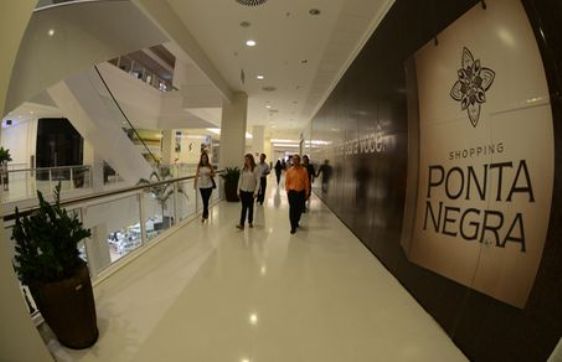 Novo shopping de Manaus recepciona com brindes