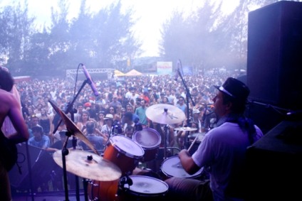 Show beneficente com Dazaranha supera expectativas