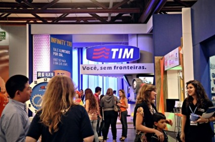TIM ativa marca na Festa da Uva