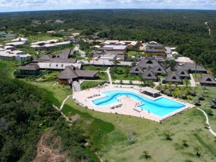 Rossi premia clientes com viagem para Trancoso