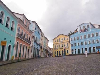 CET-BA comemora um ano de criação