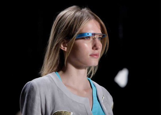 Google Glass rouba a cena em Semana de Moda