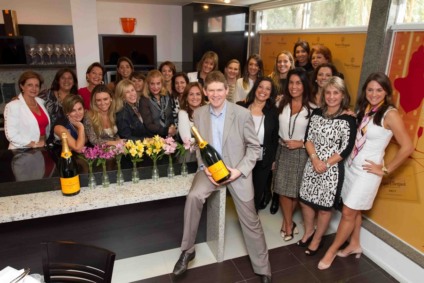 Veuve Clicquot realiza degustação para VIPs em Curitiba