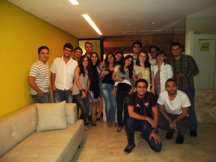 Alunos da UFG fazem visita técnica à agência de publicidade