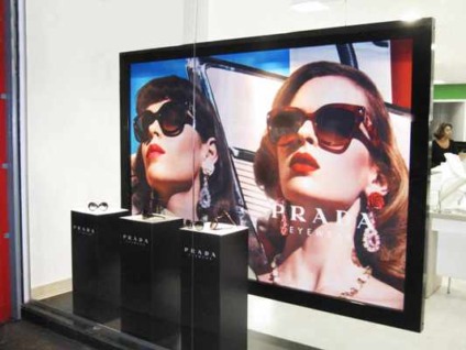 MixBE assina estande e vitrinas para Luxottica