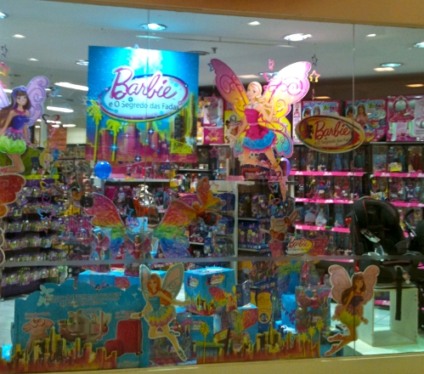 Barbie realiza desejos em ação promocional