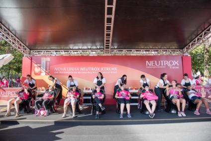 Neutrox leva salão de beleza ao Parque Ibirapuera