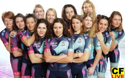 Mulheres protestam com Tour de France paralelo