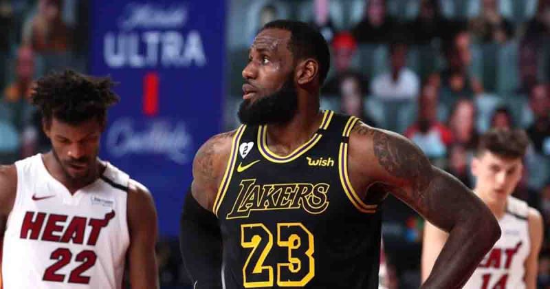 NBA começará antes do Natal 